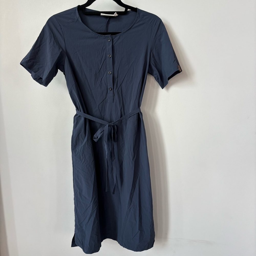 Fjallraven‎ Navy Blue Short Sleeve Dress With a Tie at the Waist Size XS